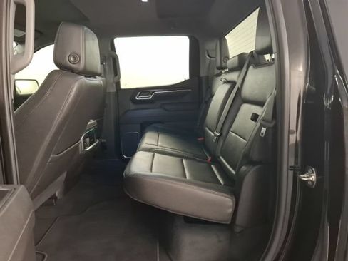 Used 2025 GMC Sierra 1500 SLT w/ SLT Premium Package AWD/4WD image 12