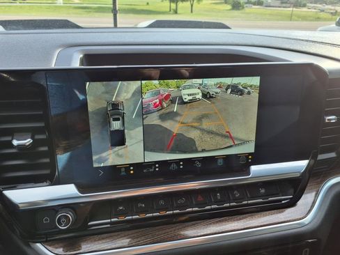 Used 2022 Chevrolet Silverado 1500 LT Trail Boss w/ LT Trail Boss Premium Package image 23