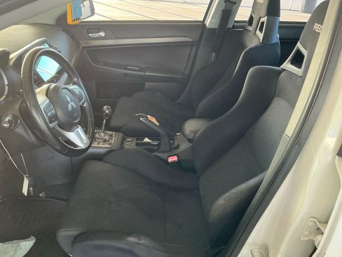 Used 2014 Mitsubishi Lancer Evolution GSR image 3