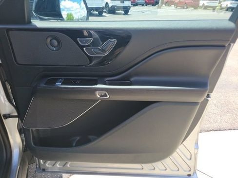 Certified 2024 Lincoln Aviator Reserve w/ Jet Package AWD/4WD image 28