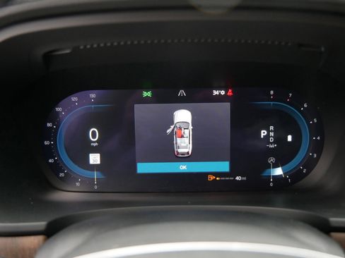 Certified 2024 Volvo V90 B6 Cross Country Ultimate w/ Protection Package Premier image 13