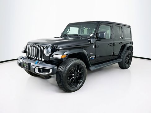 Used 2022 Jeep Wrangler Sahara w/ Cold Weather Group image 3