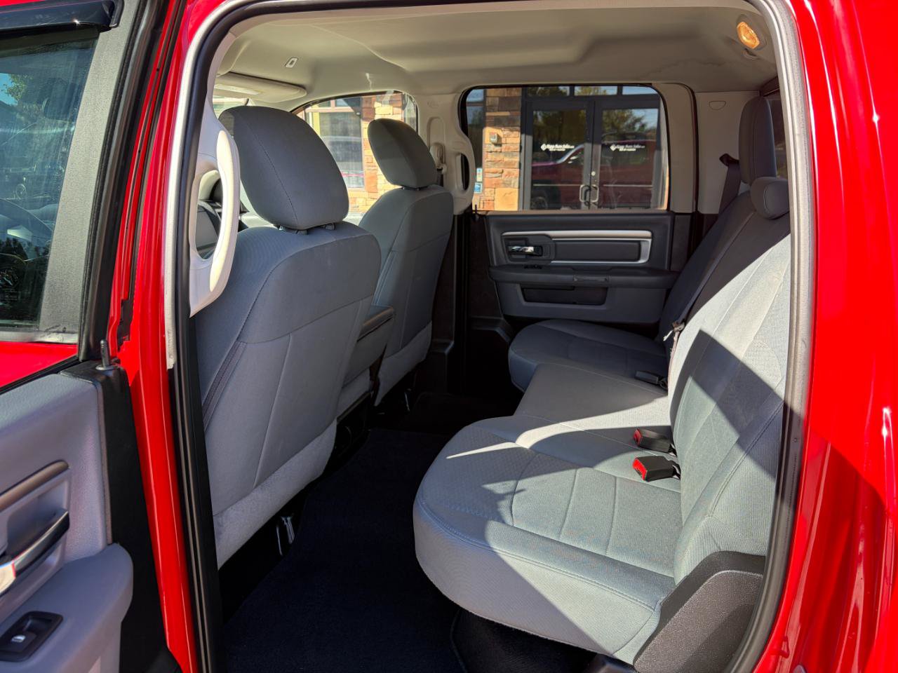 Used 2019 RAM 1500 Classic SLT AWD/4WD image 4