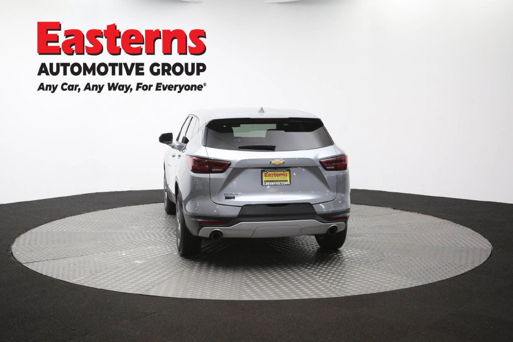 Used 2025 Chevrolet Blazer LT FWD image 41