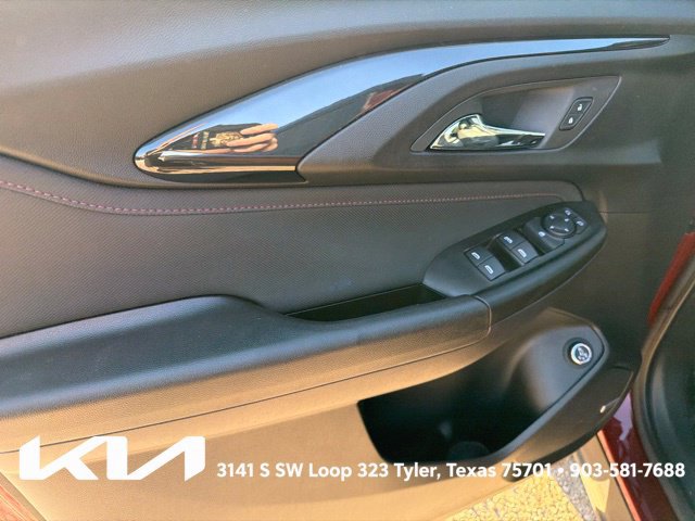 Used 2023 Chevrolet TrailBlazer RS w/ Sun and Liftgate Package FWD image 14