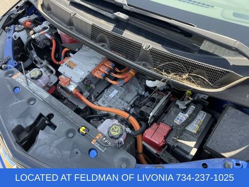 Used 2021 Chevrolet Bolt Premier w/ Infotainment Package FWD image 29
