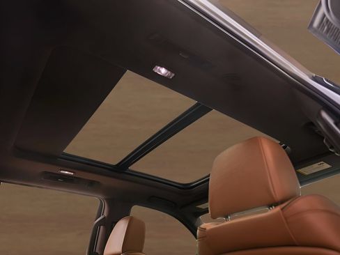 Used 2023 Cadillac Escalade Sport w/ LPO, ONYX Package AWD/4WD image 34