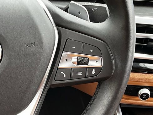 Used 2023 BMW 330i Sedan w/ Premium Package image 14