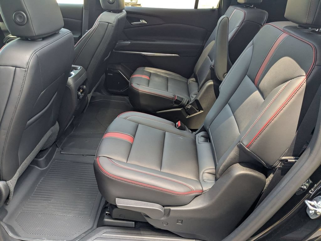 New 2027 Chevrolet Traverse RS FWD image 28
