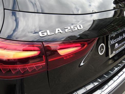 Used 2026 Mercedes-Benz GLA 250 4MATIC image 31