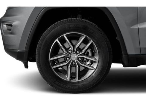 Used 2018 Jeep Grand Cherokee Limited AWD/4WD image 14