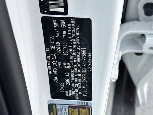 New 2025 Kia K4 EX image 29