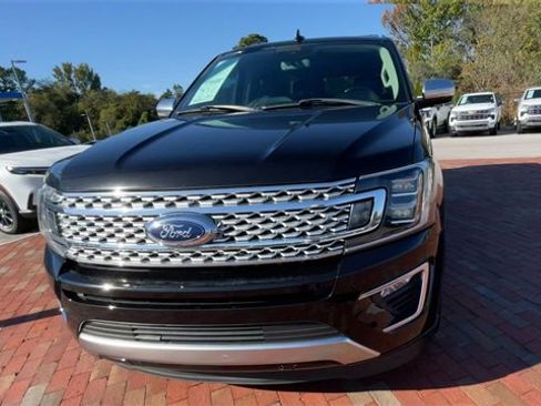 Used 2020 Ford Expedition Platinum image 4