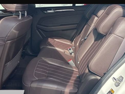 Used 2019 Mercedes-Benz GLS 450 4MATIC image 12