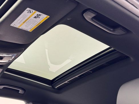 Used 2022 Mercedes-Benz GLE 350 image 11