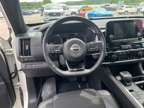 Used 2024 Nissan Pathfinder Rock Creek AWD/4WD image 13