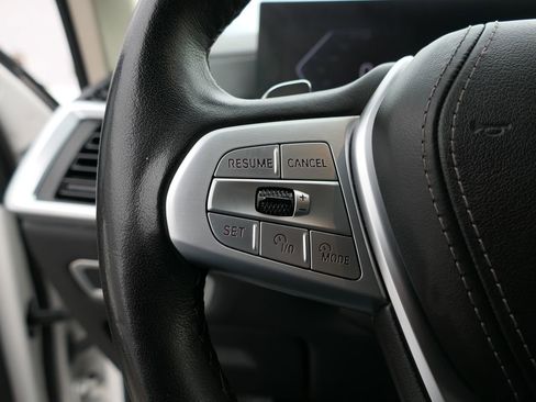 Used 2024 BMW X7 xDrive40i image 15