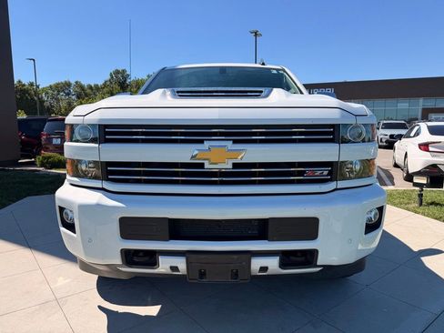 Used 2019 Chevrolet Silverado 2500 LT w/ Custom Sport Edition AWD/4WD image 12