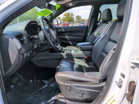 Used 2025 Dodge Durango GT AWD/4WD image 19