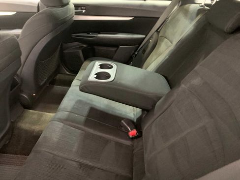 Used 2014 Subaru Outback 2.5i Premium image 5