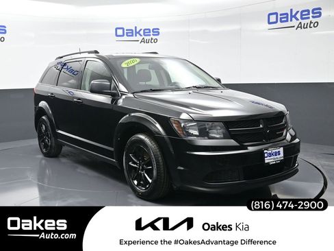 Used 2020 Dodge Journey SE w/ SE Popular Equipment Group image 1