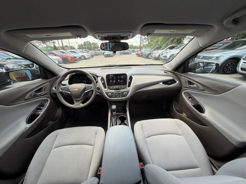 Used 2022 Chevrolet Malibu LS FWD image 15