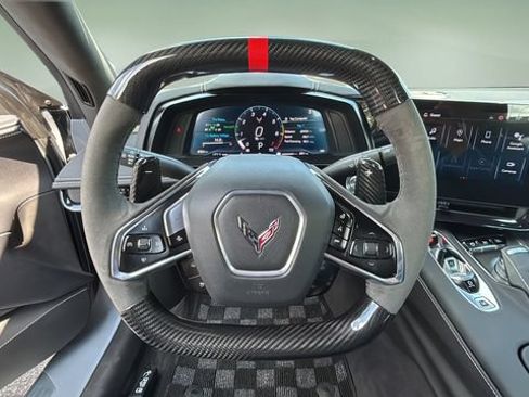 Used 2024 Chevrolet Corvette Stingray Preferred Conv w/ Stealth Interior Trim Package RWD image 13