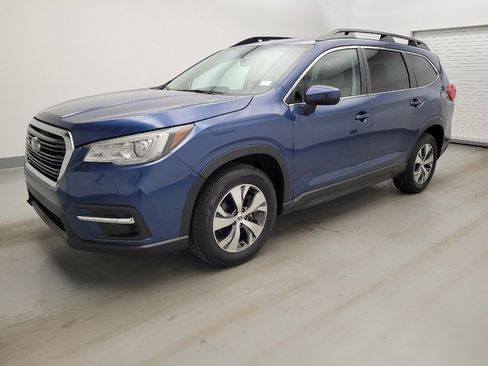 Used 2022 Subaru Ascent Premium w/ Convenience Package AWD/4WD image 2