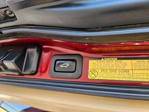 Used 2010 Lexus LX 570 4WD image 11