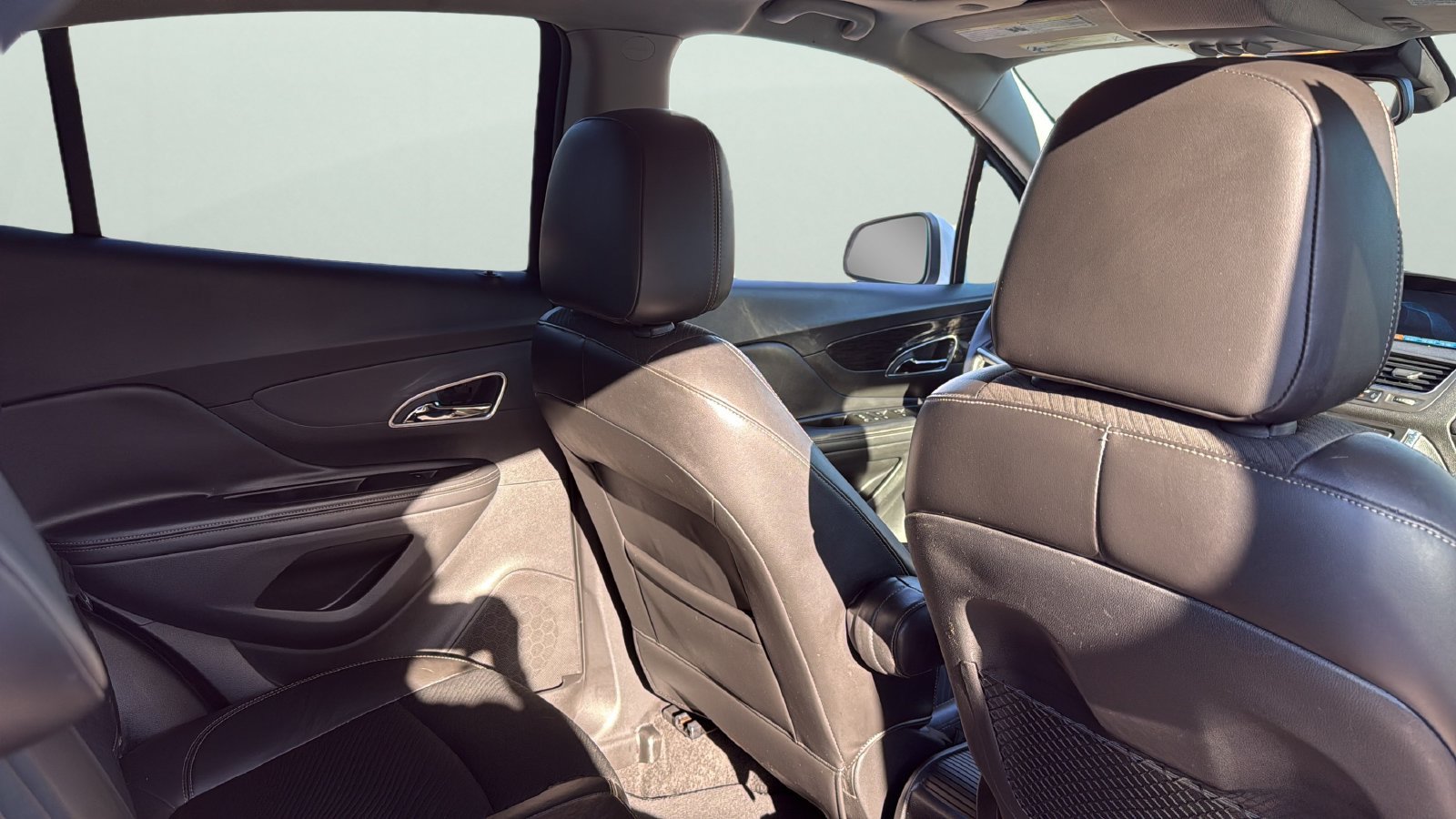 Used 2013 Buick Encore Convenience FWD image 25