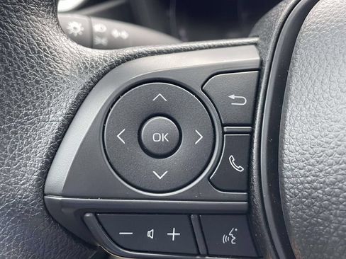 Used 2026 Toyota Corolla LE FWD image 19
