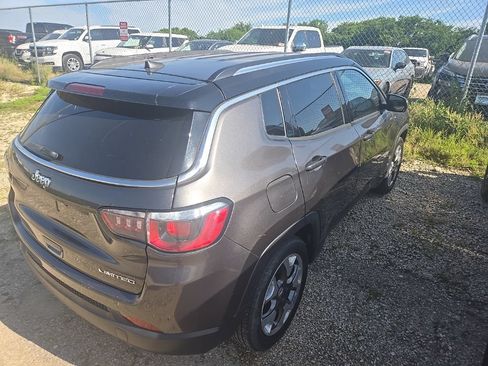 Used 2019 Jeep Compass Limited FWD image 3