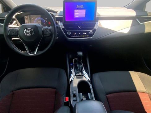 Certified 2025 Toyota Corolla SE w/ SE Premium Package FWD image 15