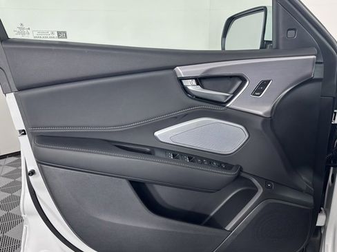 Used 2025 Acura RDX w/ Technology Package image 13