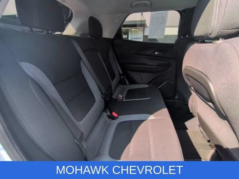 Certified 2025 Chevrolet TrailBlazer LT w/ Convenience Package AWD/4WD image 26