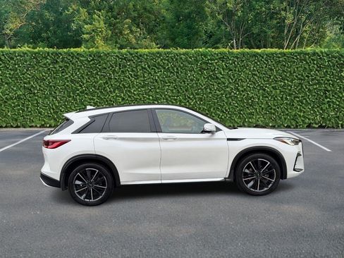 Used 2023 INFINITI QX50 Sport AWD/4WD image 2