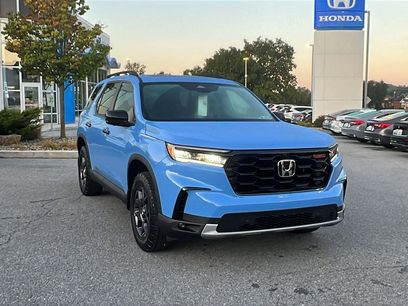 New 2025 Honda Pilot TrailSport
