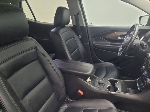 Used 2021 GMC Terrain SLE w/ Driver Convenience Package FWD image 21