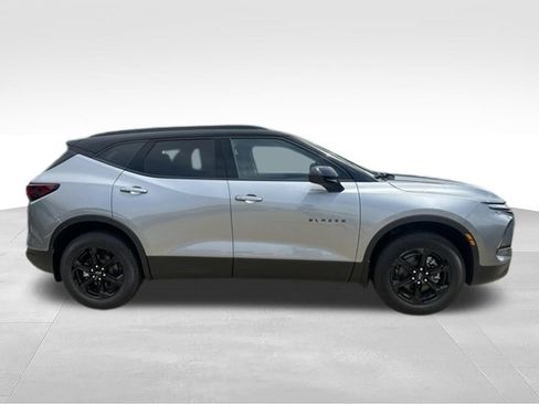 New 2026 Chevrolet Blazer LT w/ Convenience Package FWD image 6
