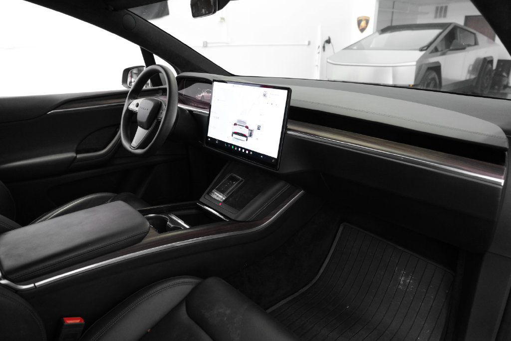 Used 2024 Tesla Model X AWD/4WD image 14
