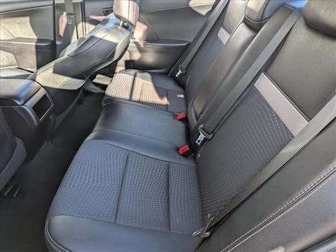 Used 2014 Toyota Camry SE image 17