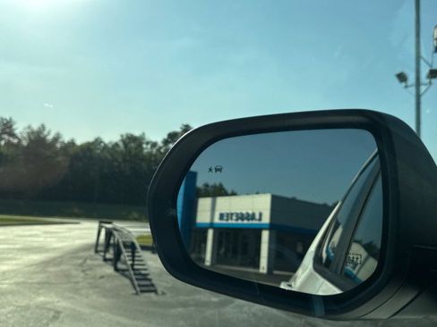 New 2025 Chevrolet Equinox LT image 28