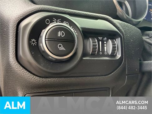 Used 2020 Jeep Gladiator Overland AWD/4WD image 27