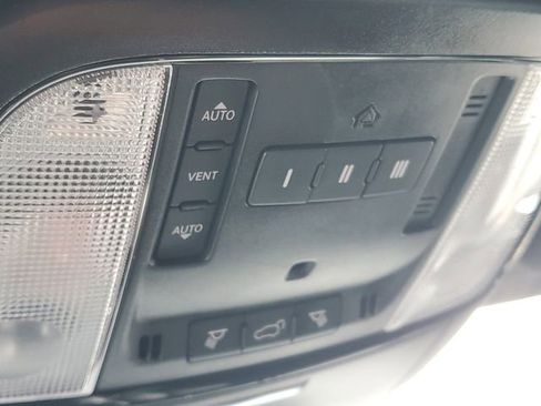 Used 2022 Dodge Durango GT image 31