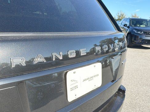 Used 2021 Land Rover Range Rover SV Autobiography Dynamic image 11