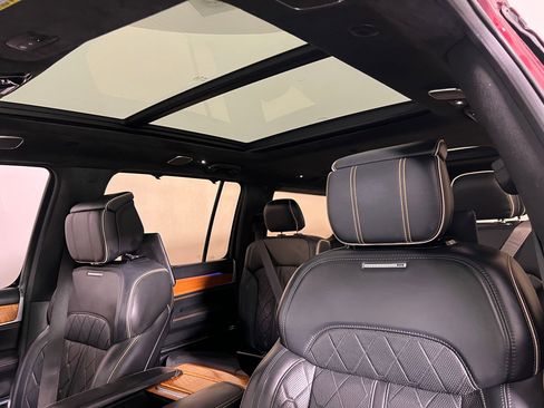 Used 2022 Jeep Grand Wagoneer Series III w/ Rear Seat Video Group 1 image 24