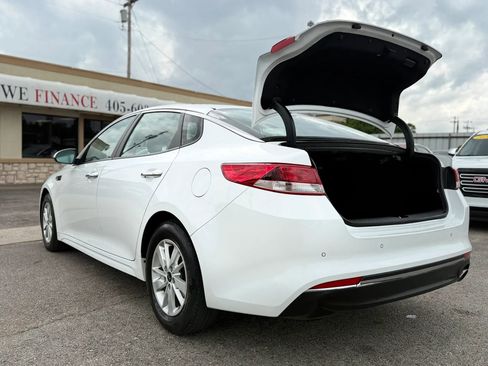 Used 2018 Kia Optima LX FWD image 8