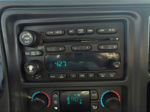 Used 2005 GMC Sierra 1500 SLT w/ Light Duty Power Package image 14