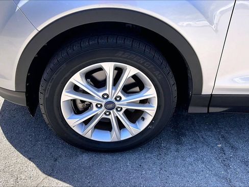 Used 2017 Ford Escape SE FWD image 8
