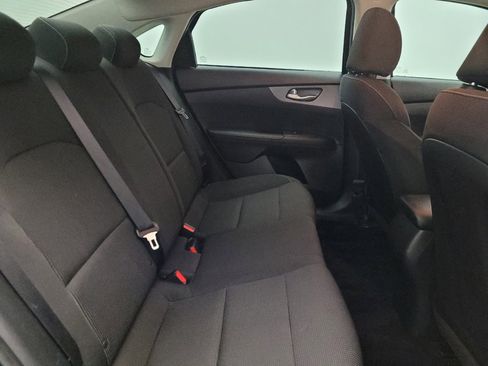 Used 2021 Kia Forte LXS FWD image 19
